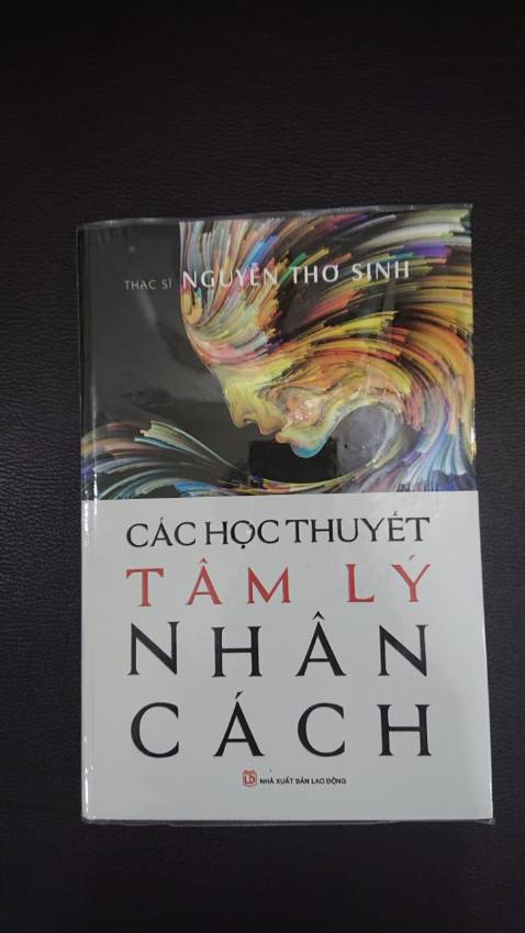 Sách bị in lỗi, chữ in chồng nhau bị nhiều trang lắm, mình chỉ upload được tối đa 5 hình thôi.
Không biết tiki có cho thu hồi lại không.
Thân.