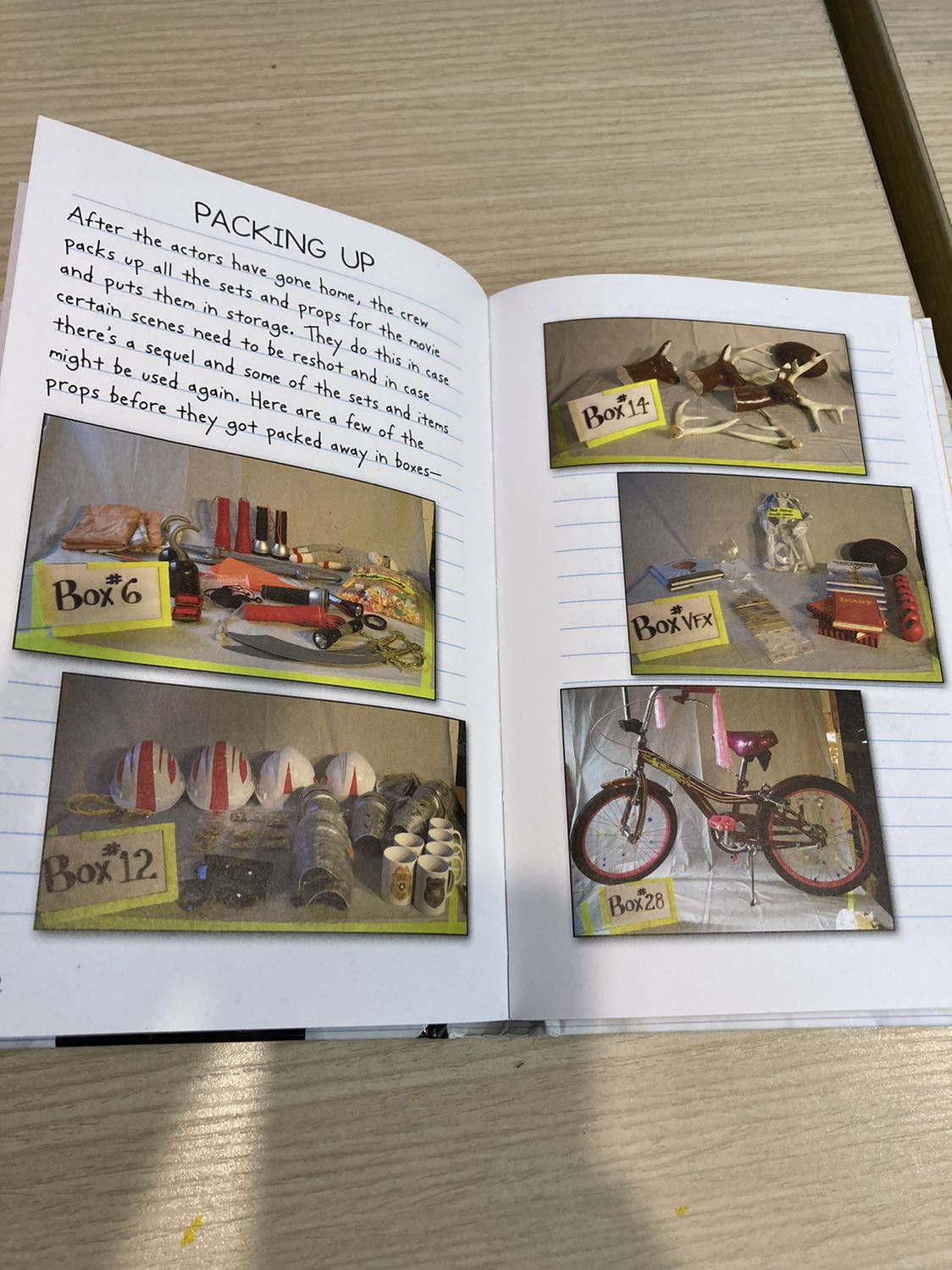 Sách đẹp. Bìa cứng, giấy trong bóng