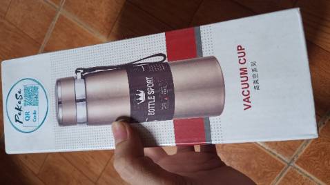 Shop giao hàng siêu nhanh , có tiki now rất thích . 
Bình nước giữ nhiệt rất lâu , các bạn mua bình giữ nhiệt lưu ý nhé bình giữ nhiệt nếu dùng đá thì ko nên giữ nhiệt nước sôi nữa nhé