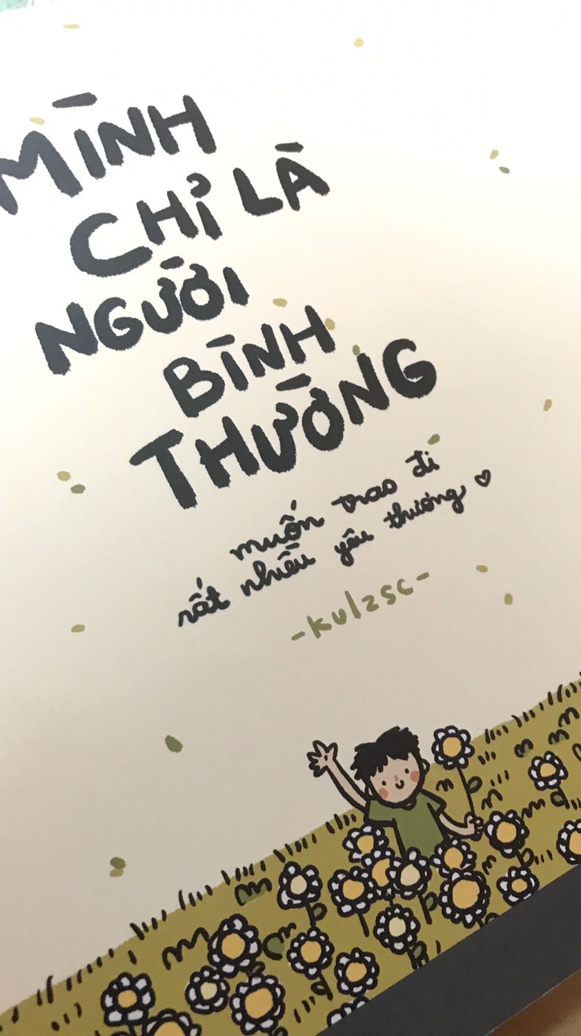 Sách to hơn mình tưởng tượng nhiều..đã biết đến anh kulzsc qua tiktok..đã biết cuốn tô bình yên vẽ giấc mơ của anh nhưng hôm nay mới có cơ hội mua một phiên bản hoàn toàn mới. Hình vẽ cực kì đẹp và đáng yêu..có những câu chuyện truyền cảm hứng sâu sắc. Sản phẩm vừa rẻ lại hữu ích, rất đáng mua.