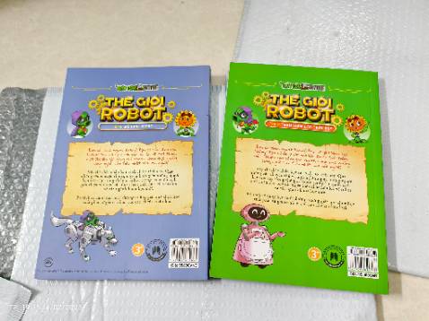 Giao hàng nhanh, đóng gói cẩn thận, sách mới. Màu in rất đẹp, giấy tốt