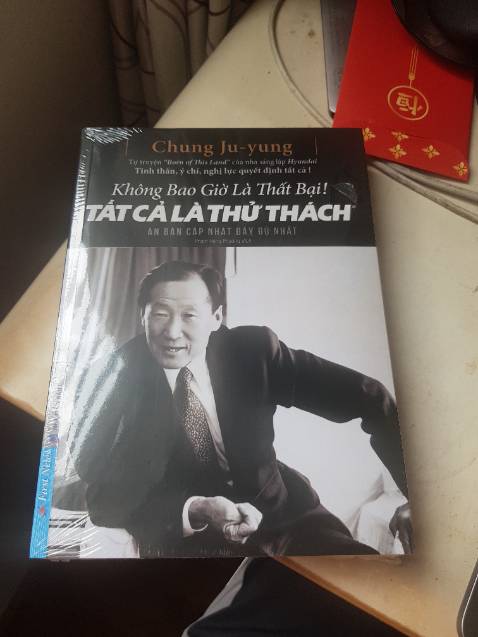 Hàng rẻ, đẹp, chất lượng. Sách bị bong giấy bóng 1 chút, tuy không ảnh hưởng lắm nhưng sẽ không đẹp khi dùng làm quà tặng. Hàng giao rất nhanh