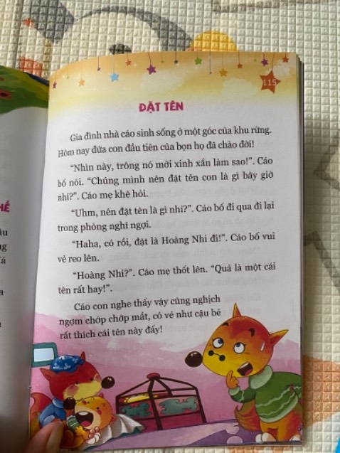 Dịch vụ của Tiki siêu đỉnh nào giờ, lúc nào cũng khiến mình hài lòng. Về sản phẩm thì nhìn chung mình thấy ổn, sách to, chữ rõ, hình ảnh minh hoa sống động đáng yêu; tuy nhiên có 1 vài câu chuyện mình đọc chưa hiểu rõ lắm ý nghĩa và thông điệp truyền tải là gì. Nên mình đánh giá 4 sao.
