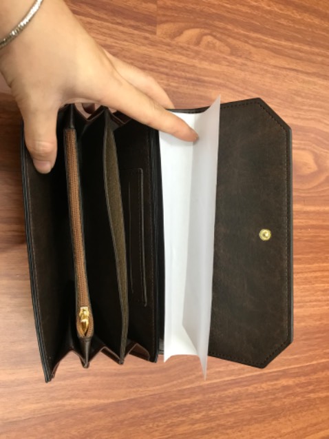 sản phẩm rất đẹp , e đã nhận đc hàng rồi ạ , ưng quá trời luôn , màu sắc đẹp da mềm nữa , sẽ luôn ủng hộ shop nhiều hơn ạ