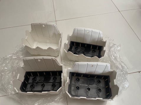 Rất hài lòng về loại chậu. Tuy nhiên Ncc soạn hàng thiếu 1 cái khay bên trong chậu (mua 4 chậu mà chỉ có 3 cái khay). Nhờ Ncc bổ sung thêm vào cho đơn hàng tiếp theo của mình nhé