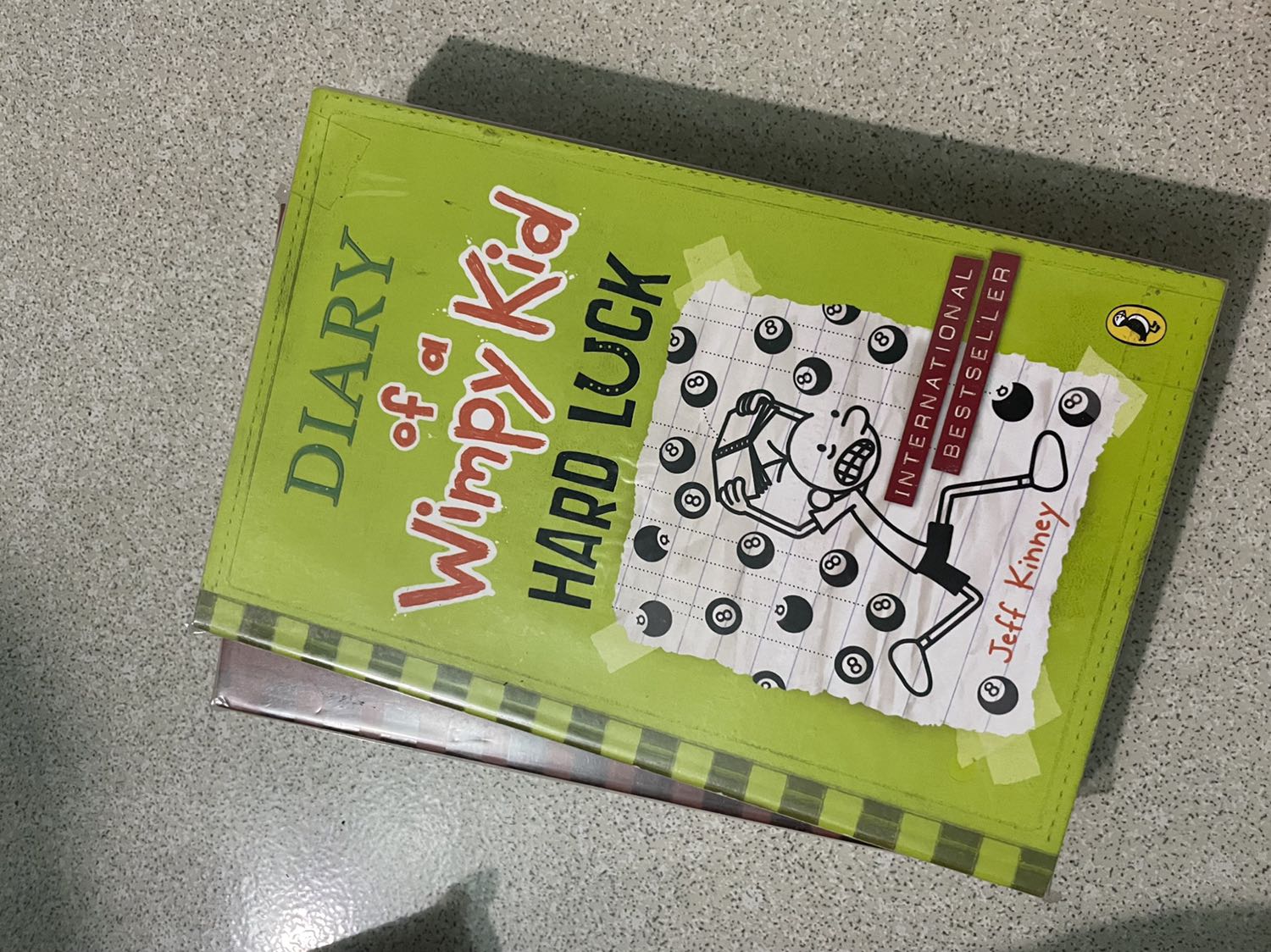 Sách được đóng gói kĩ càng shop quá đỗi cute. Hàng được giao nhanh bất ngờ tất cả dịch vụ đều tốt iuiu shop nhiều ạ😍😍