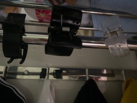 Giá rẻ. Mua cả đống về bữa nay đi chỗ nào cần cũng có ko cần fai mỗi lần cần là đi tìm nó kkkk