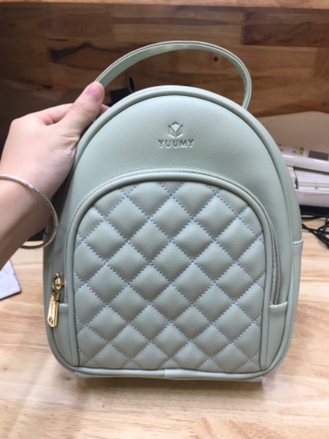 sản phẩm rất đẹp , màu sắc tươi sáng dễ phối đồ khi đi chơi hay đi làm 
tôi sẽ luôn ủng hộ shop ạ ❤️❤️