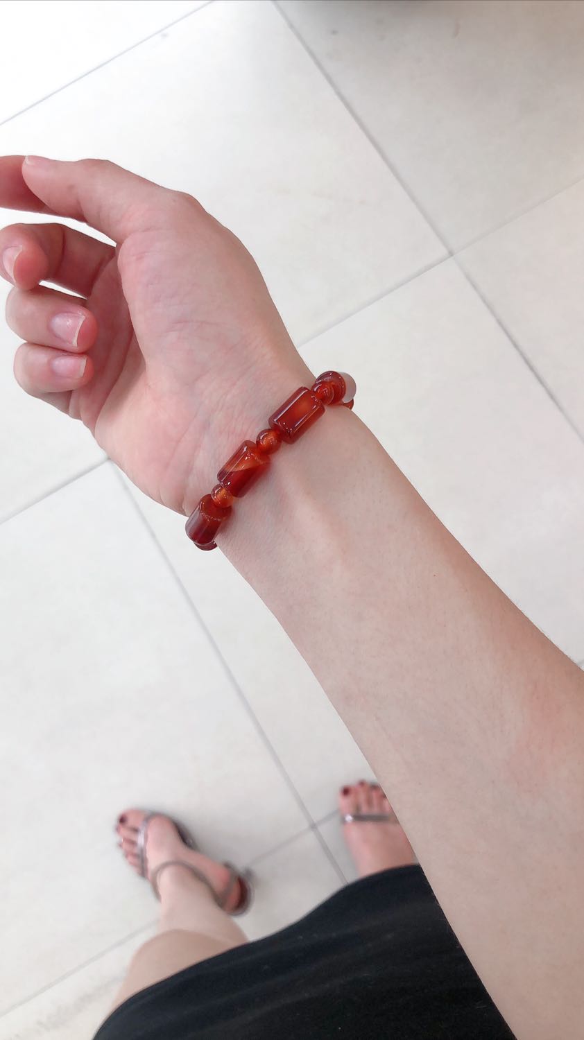 Hàn đẹp. Nhưng giao hàng đắt quá. Vòng 50k mà ship tận 44k liền. 5 sao cho chất lượng sp