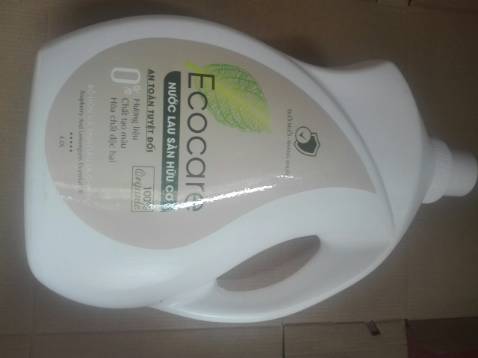 Trước dùng lau sàn của Ecocare chưa thấy ưng lắm vì nước nó hơi loãng, mùi bay nhanh. Nhưng lần này Ecocare  chuyển sang công thức mới thì thấy nó đặc sánh hơn dùng thích và lưu hương lâu hơn. Dùng khá thích, sẽ tiếp tục ủng hộ
