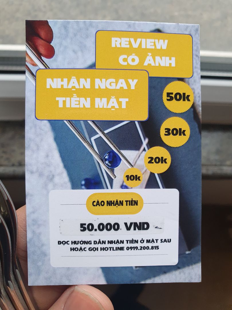 Thiên nga có vết bong lớp mạ ở lòng. Sản phẩm hoàn thiện bình thường, không có cảm giác sáng bóng hay sang trọng. Rate 5 sao thì được shop cashback lại 50.000 nên các bạn lưu ý các rate 5 sao có thể vì cashback.