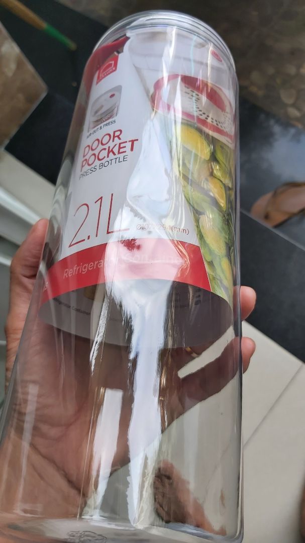 Chờ khá lâu đến luc nhận hàng thấy móp méo hết. Cảm thấy không hài lòng. Cần cải thiện lại việc vận chuyển.