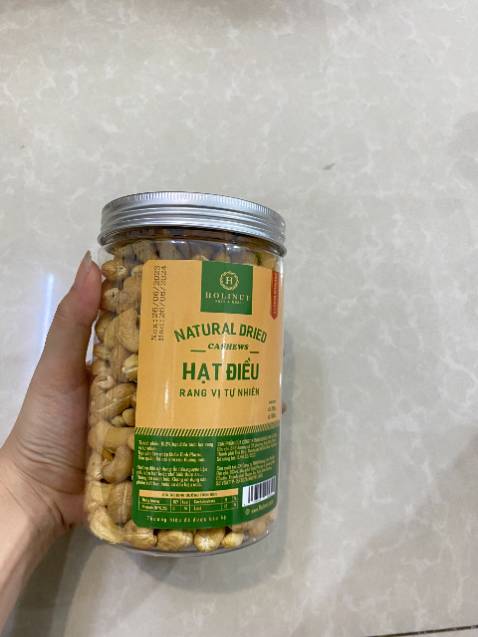 Hạt rất ngon và thơm. Hạt sấy thì giòn, béo và ngọt. Rất hàu lòng