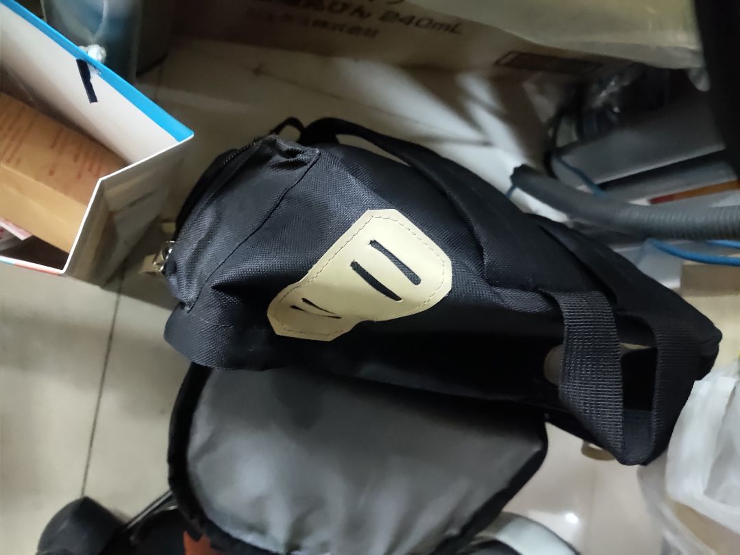 balo thiết kế rất hay mạng nhẹ vai hẳn không biết tại sao. Giá lại rất mềm. Oke để đựng laptop đi học. 10đ cho chất lượng luôn