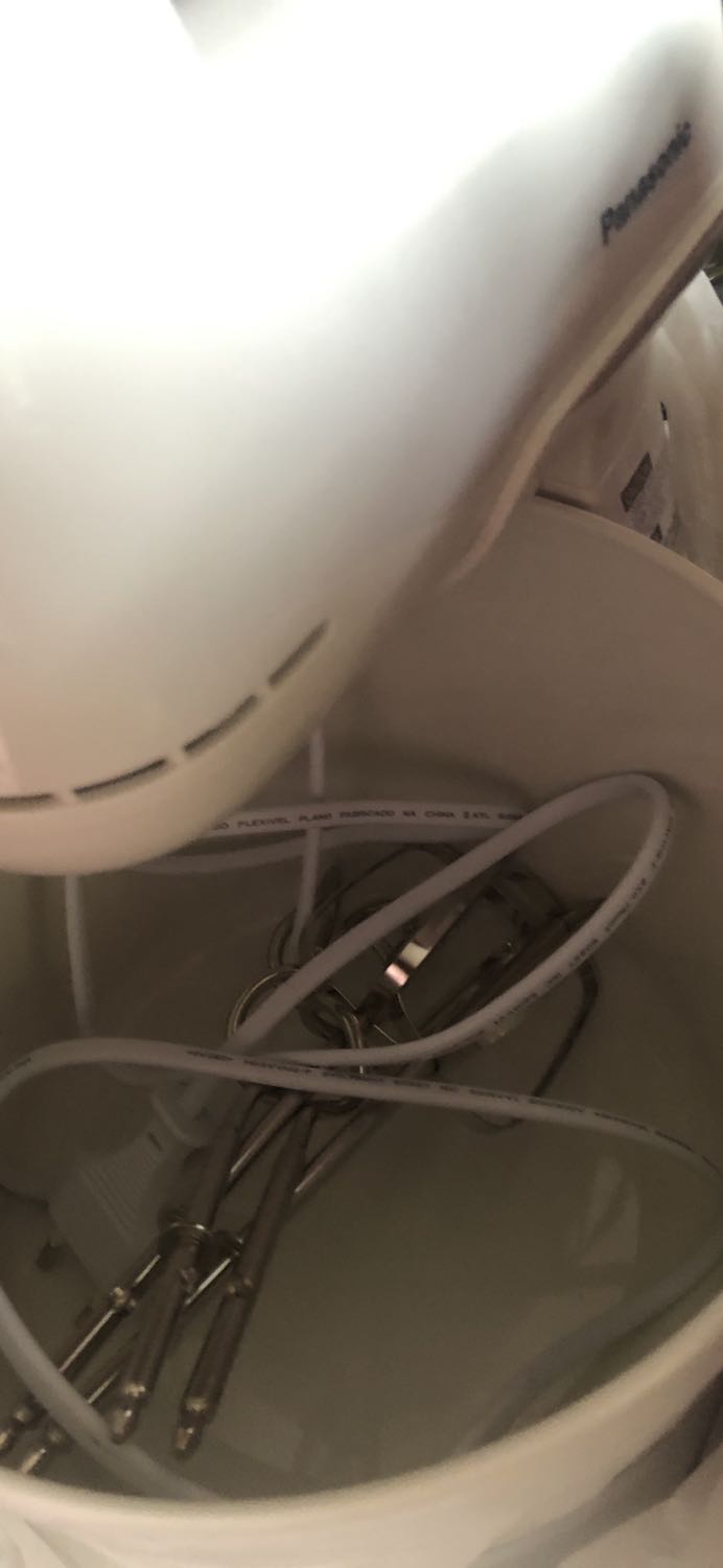 Giao hàng nhanh và rất cẩn thận. Có dán label hàng dễ vỡ. Máy sử dụng rất êm. Dễ dàng vệ sinh máy. Nên mua