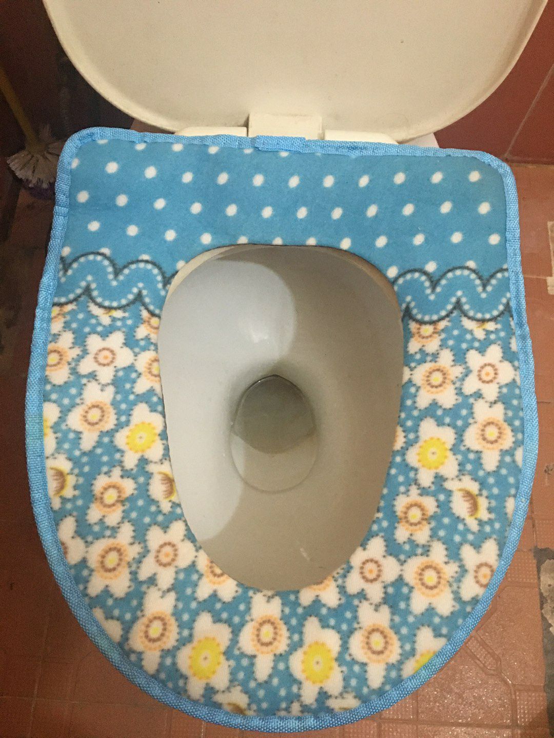 Tấm lót đẹp, rata vừa với bồn. chất cũng dày dặn, nên mua mn nhé