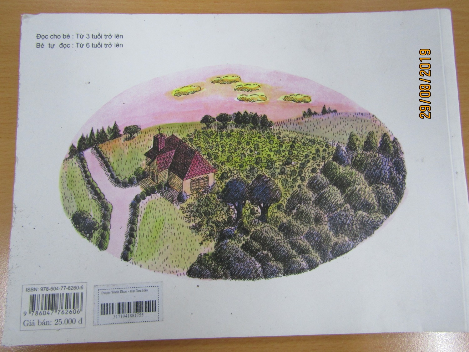 Mình mua sách về cho bé đọc, khá là háo hức. Tuy nhiên, khi nhận được sách, cảm giác cực kỳ bực bội. Sách cũ, bìa rât bẩn. Sách đã qua sử dụng, có nhiều vết, nếp gấp phía gáy sách. Các trang bên trong lặp lại tình trạng tương tự. Mình mua khá nhiều sách từ Tiki, nhưng chưa bao giờ gặp phải tình trạng gây khó chịu như vậy. Rất mong Tiki cho câu trả lời giúp mình.