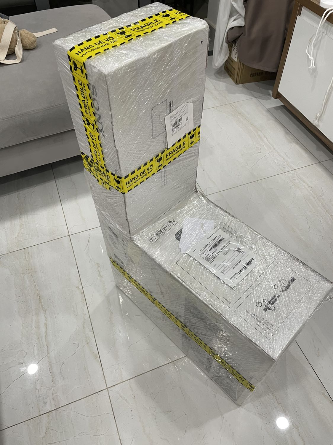 Mùa dịch nhưng giao nhanh hơn dự kiến, loa nghe hay vừa đủ cho phòng dưới 30m2 Mùa dịch nhưng giao nhanh hơn dự kiến, loa nghe hay vừa đủ cho phòng dưới 30m2