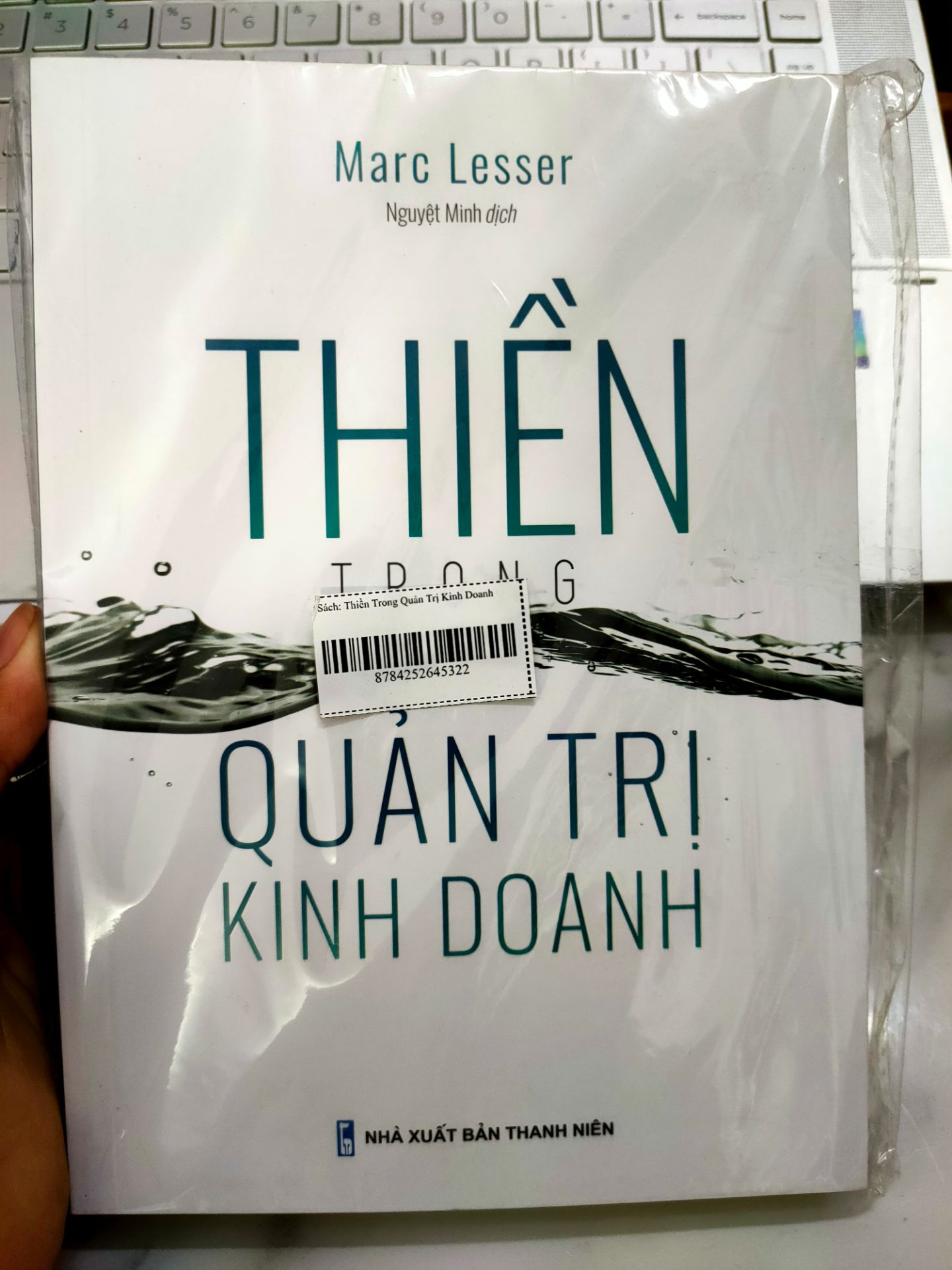 sách mới và bọc kiếng, đóng gói cẩn thận, giao hàng nhanh , rất hài lòng 👍
