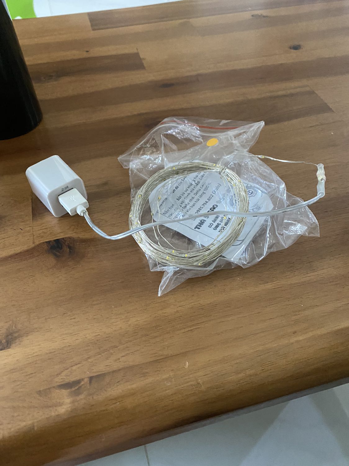 Sản phẩm ok, shop tư vấn giải đáp thắc mắc nhiệt tình, đèn sáng, hơi tiếc chút là các bóng đèn hơi thưa xíu! Loại 10m tưởng nhiều chứ cũng ko nhiều lắm! Đã mua thì mua từ 10m luôn xài cho đã