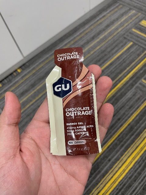 Mình mới nhận được hàng Gel Gu này, vị socola này uống rất dễ chịu, ngon, giúp mình tỉnh hẳn lên luôn ấy