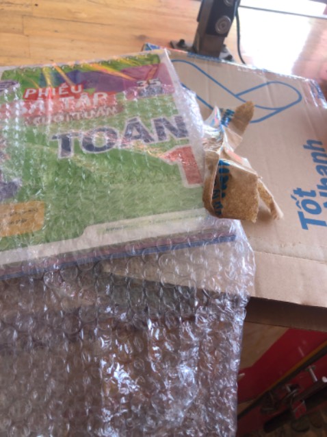 Giao hàng nhanh lắm, đóng gói chắc chắn và đẹp mắt nữa