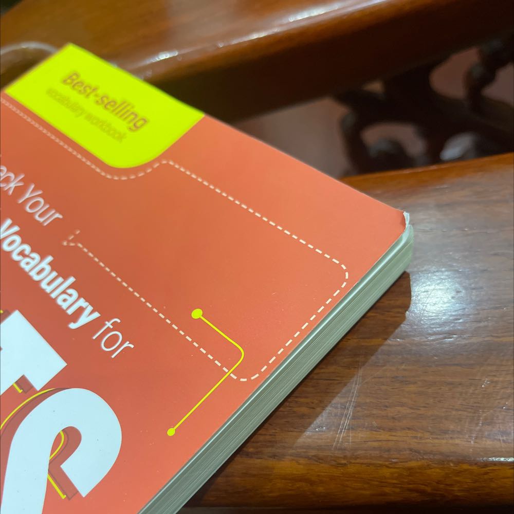 10 điểm sách, trừ 1 điểm đóng gói. Tiki trading đóng gói như hạch z á, đóng gói sơ sài quăn hết mép sách