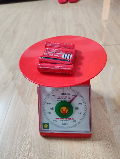 Pin sử dụng được.