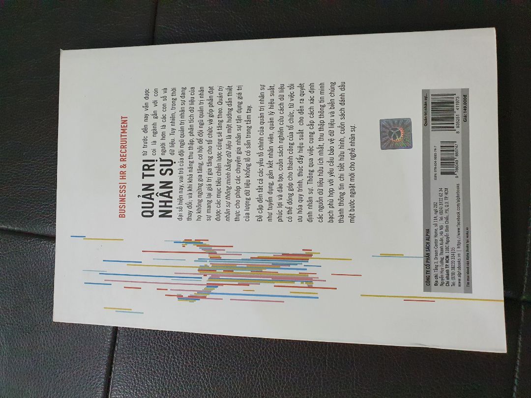 Sách có vẻ phù hợp hơn cho người làm nhân sự, thay vì cho người muốn tìm phương án lập số liệu để đánh giá nhân sự vì thấy hơi ít số liệu