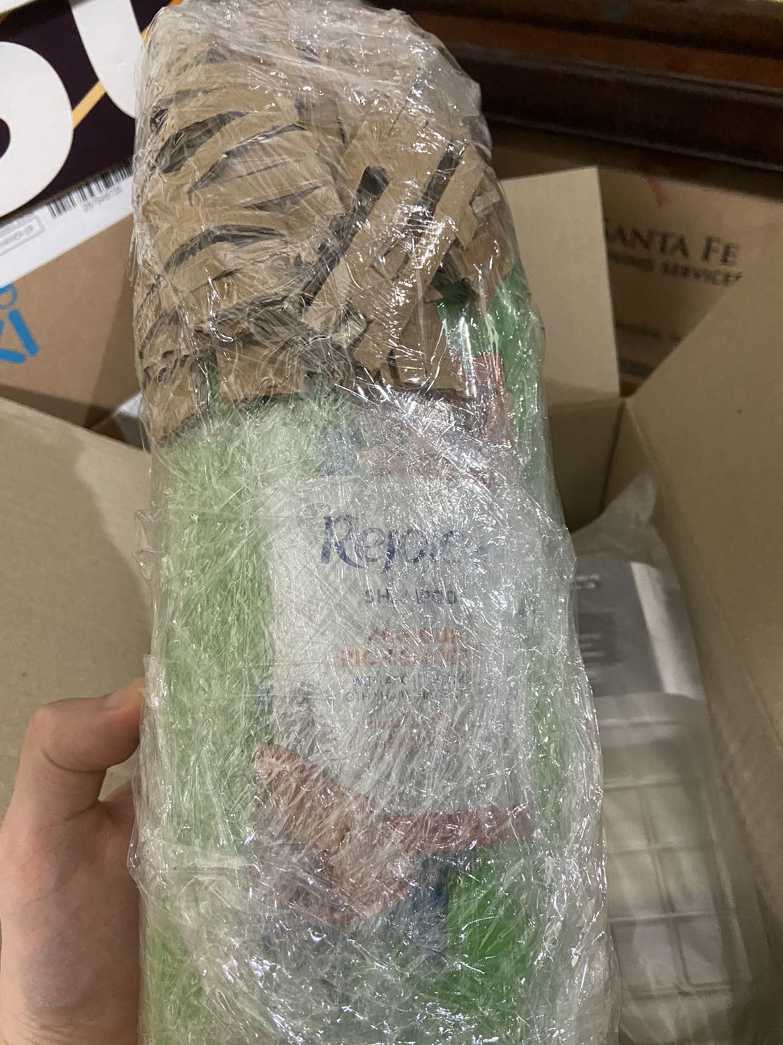 Dịch nhưng dịch vụ TIKI GIAO HÀNG SIÊU NHANH Ở HANOI. Rất uy tín, chất lượng. 

DẦU GỘI ĐẦU đúng mẫu mã không như lần trước, giao hàng đầy đủ quà tặng kèm theo giảm giá nhiều mà giá siêu yêu khi áp mã, lô hàng hạn sử dụng còn dài đảm bảo. CỰC KỲ HÀI LÒNG VỚI TIKI & P&G! TUYỆT VỜI!