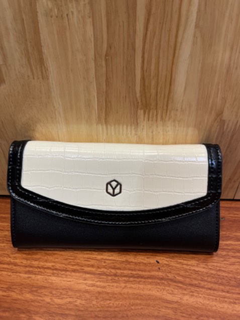 Thiệt mua biết bao nhiêu đồ của shop rồi mà vẫn ưng nha bà kiểu bị mê bị ghiền luôn í xinh cực mà dùng tiện nữa cảm ơn shop nhiều nhé🩷