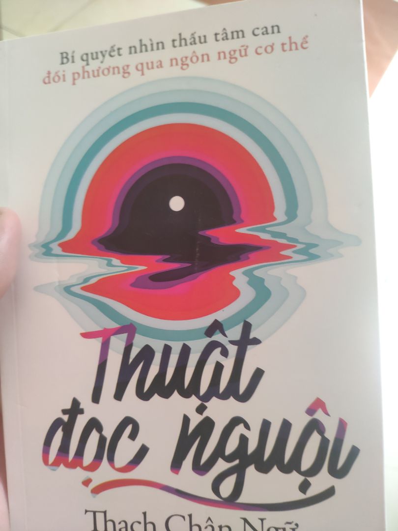 Đóng gói kĩ, ưng ý, hơi tiếc tí là trang bìa bị xước nhẹ chắc do vận chuyển nhưng không sao sản phẩm tốt hài lòng