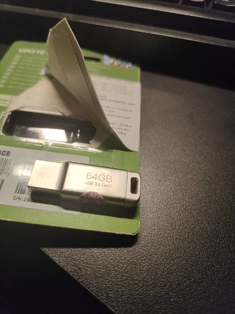 Sau khi đo thì kq thấp hơn QC. Công với cx sp có lưu dấu vân tay nên cx hơi rén tráo hsdng hoặc hàng giả hay ko.