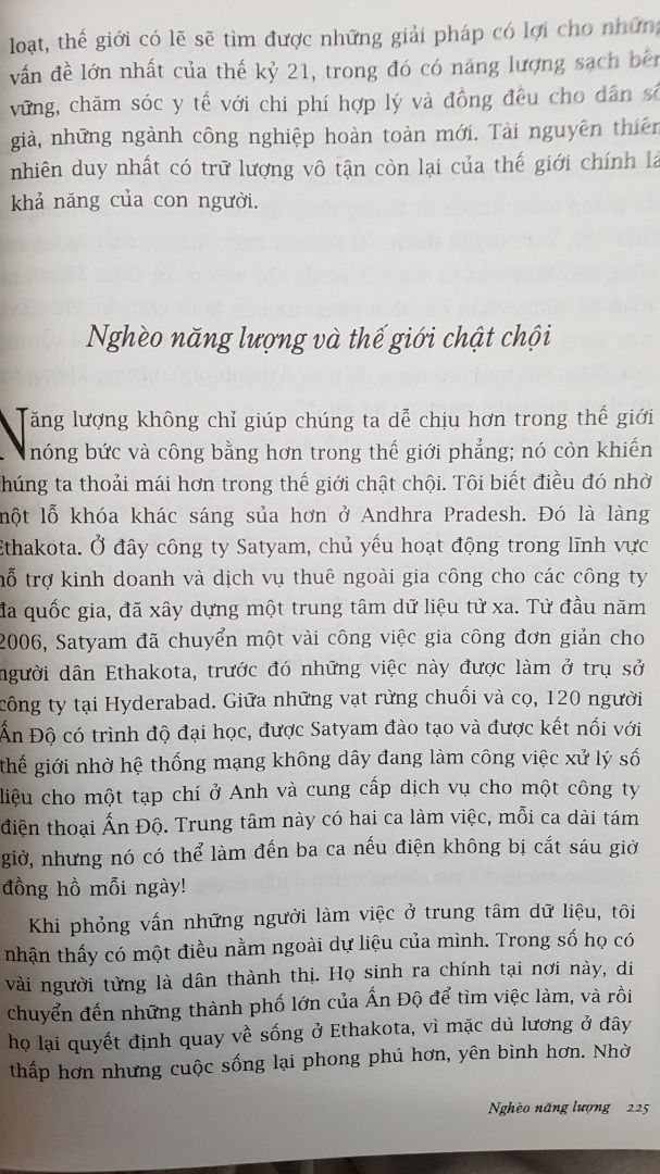 sách giao nhanh chóng, nhân viên giao hàng thân thiện. kiến thức tác giả rất sâu dày. bản dịch tốt. mua đợt sale giá tốt. cho tiki 5 sao.