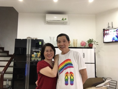 Giao hàng sớm hơn dự kiến, đóng gói cẩn thận, hàng đẹp chắc chắn dễ sử dụng, remos kết nối nhanh nhạy. Tặng shop 5 * và tiếp tục đặt thêm chiếc nữa.