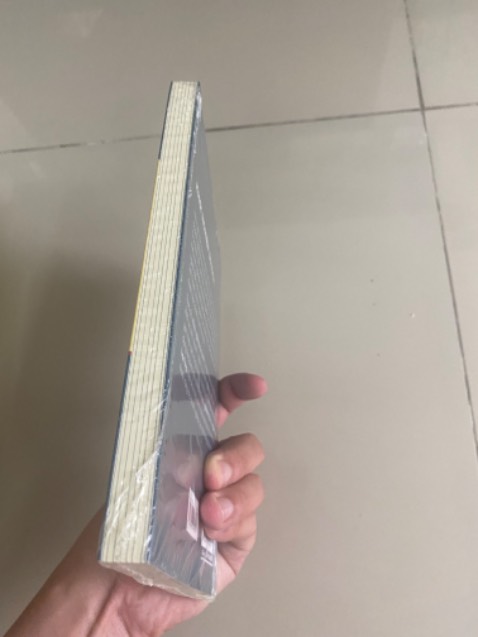 Mình mua phiên bản cũ, sales còn 49k.  Mình cần nọi dung nên vầy thấy ok rồi. Chưa đọc nên ko cmt j thêm