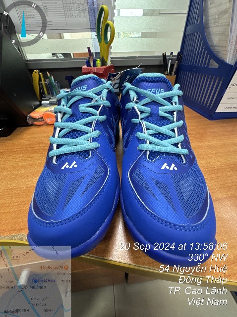 Hàng giao đúng hẹn, màu sắc đẹp, đóng gói chưa chắc chắn.