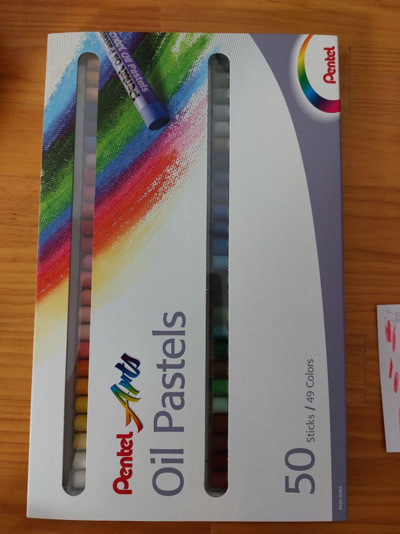 Đóng gói rất kỹ, giao hàng sớm hơn dự kiến. Màu đẹp, vỏ hộp bên ngoài rất sang, bé nhà mình thích lắm