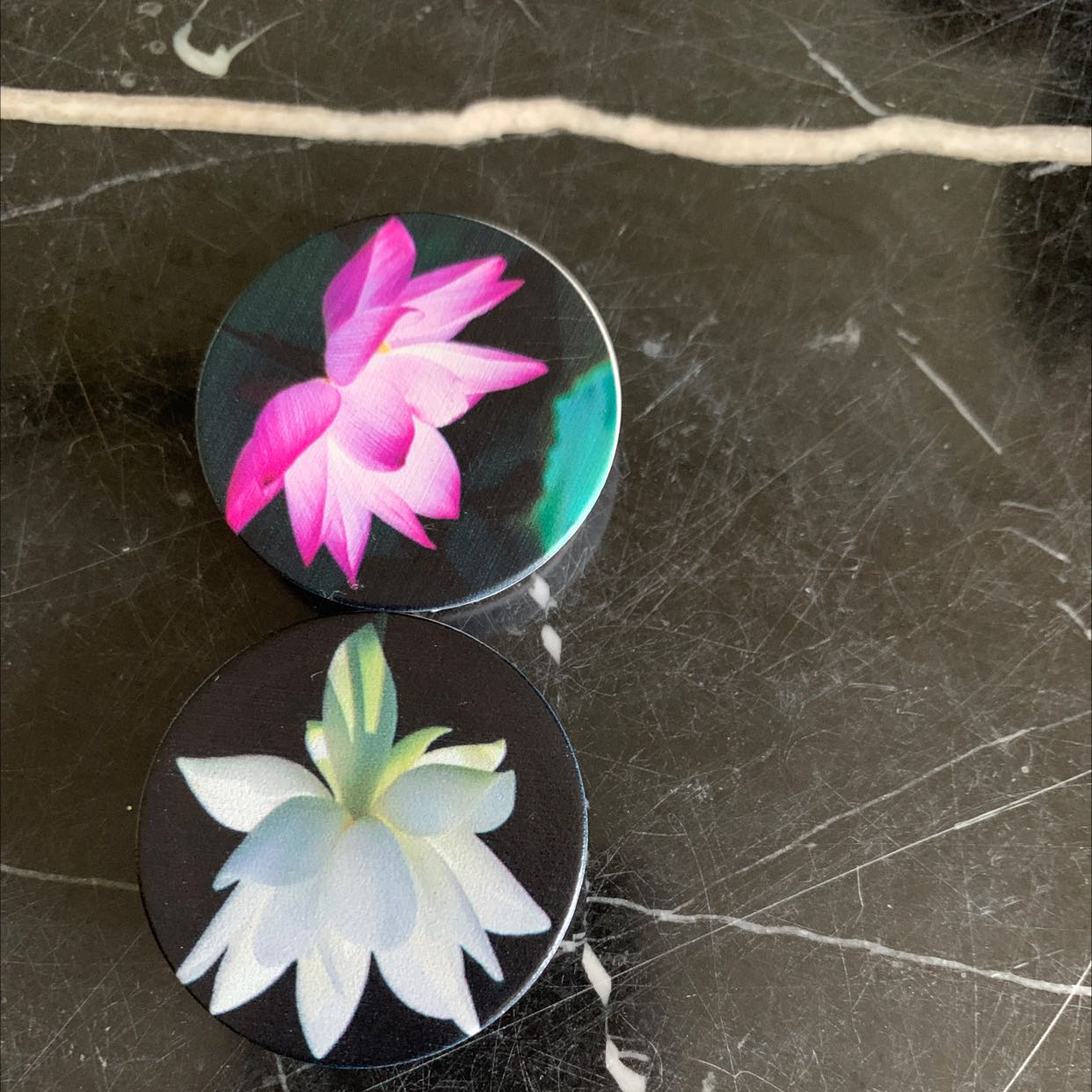 Ko giong trong hihh toi mua