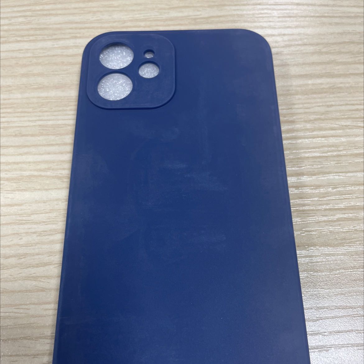 Ốp không giống hình ảnh minh hoạ, giao đến mở ra ốp cự kỳ bụi và dơ, sản phẩm thế này chỉ một lần và mãi mãi không bao giờ quay lại shop