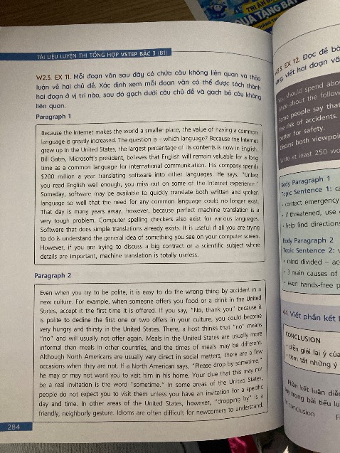 Sách in màu tương đối ổn. Trình bày chi tiết, có file nghe.