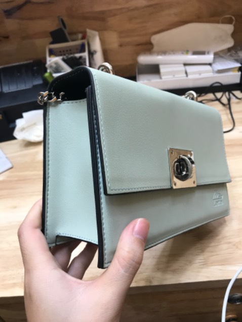 chất vải đẹp , da chống thấm nước tốt ạ , bền đẹp dễ phối đồ khi đi chơi 
sẽ luôn ủng hộ shop trong thời gian gần nhất ạ ❤️❤️❤️