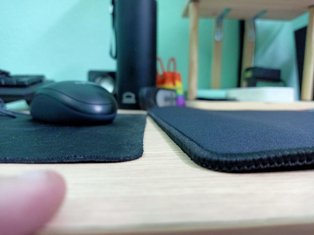 Dày lắm nha,may viền chắc chắn,  rê chuột rất thích!!!!