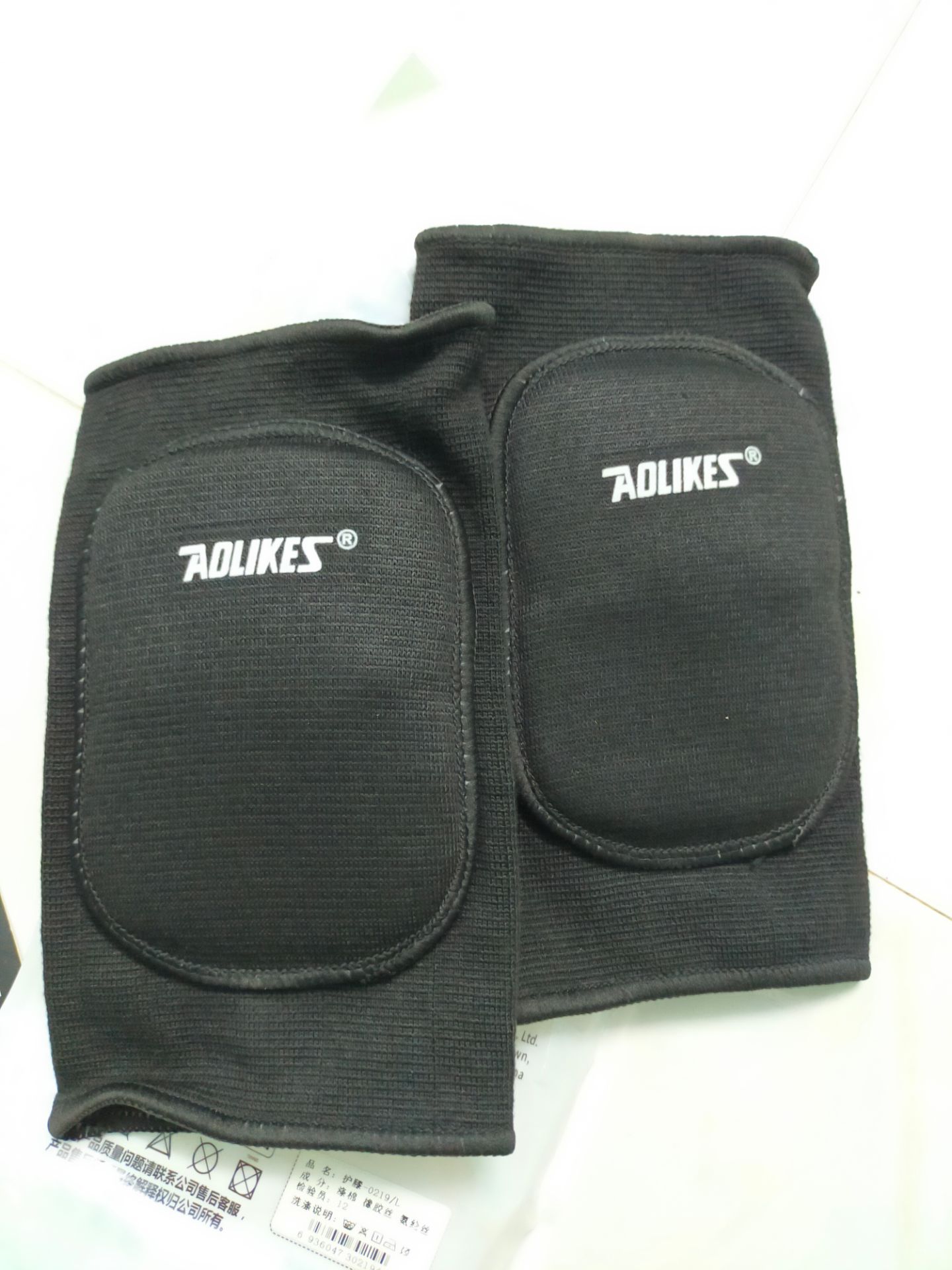 hàng đẹp, mút bảo vệ dày dặn, đeo KO khó chịu