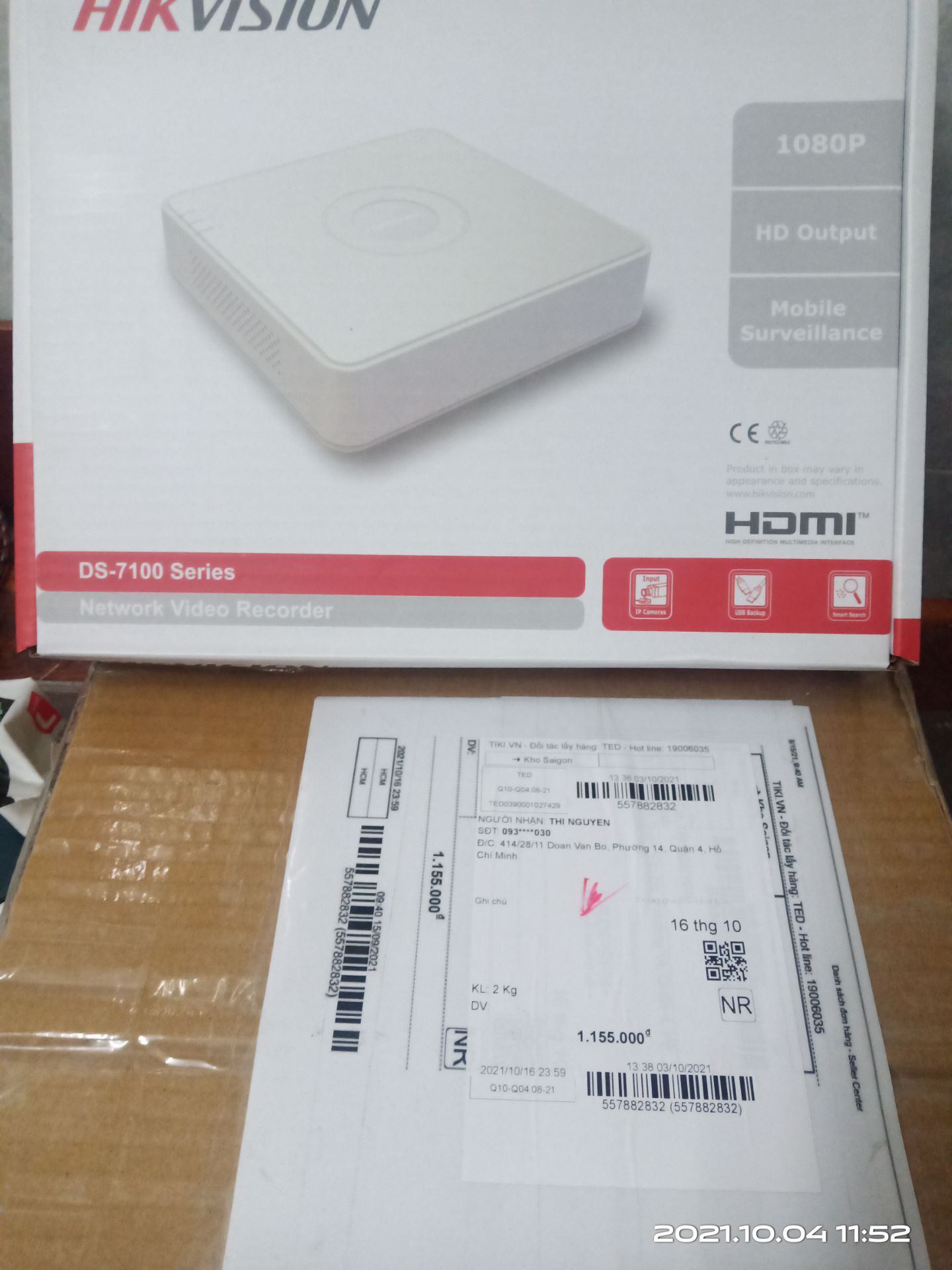 shop giao hàng không đúng hàng mình đặt.  Yêu cầu giao đúng hàng đã đặt. 
Không nên giao hàng tắc trách kiểu này
Thời gian chờ nhận hàng đã lâu,  cộng thêm cách làm vô ý thức kiểu này thì ai tin tưởng