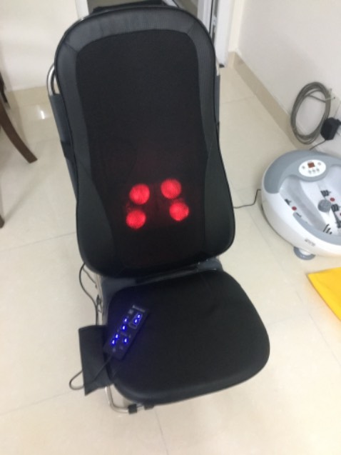 Máy xài ổn, mát xa lưng và ghế rung khá mạnh, hợp lý trong tầm tiền. Bền thì phải chờ thời gian.
Bố mình nói sức khoẻ có cải thiện đáng kể sau khi sử dụng vài lần. 
Duy giấy bảo hành có nhưng không ghi ngày gì, không hiểu tính bảo hành như thế nào.