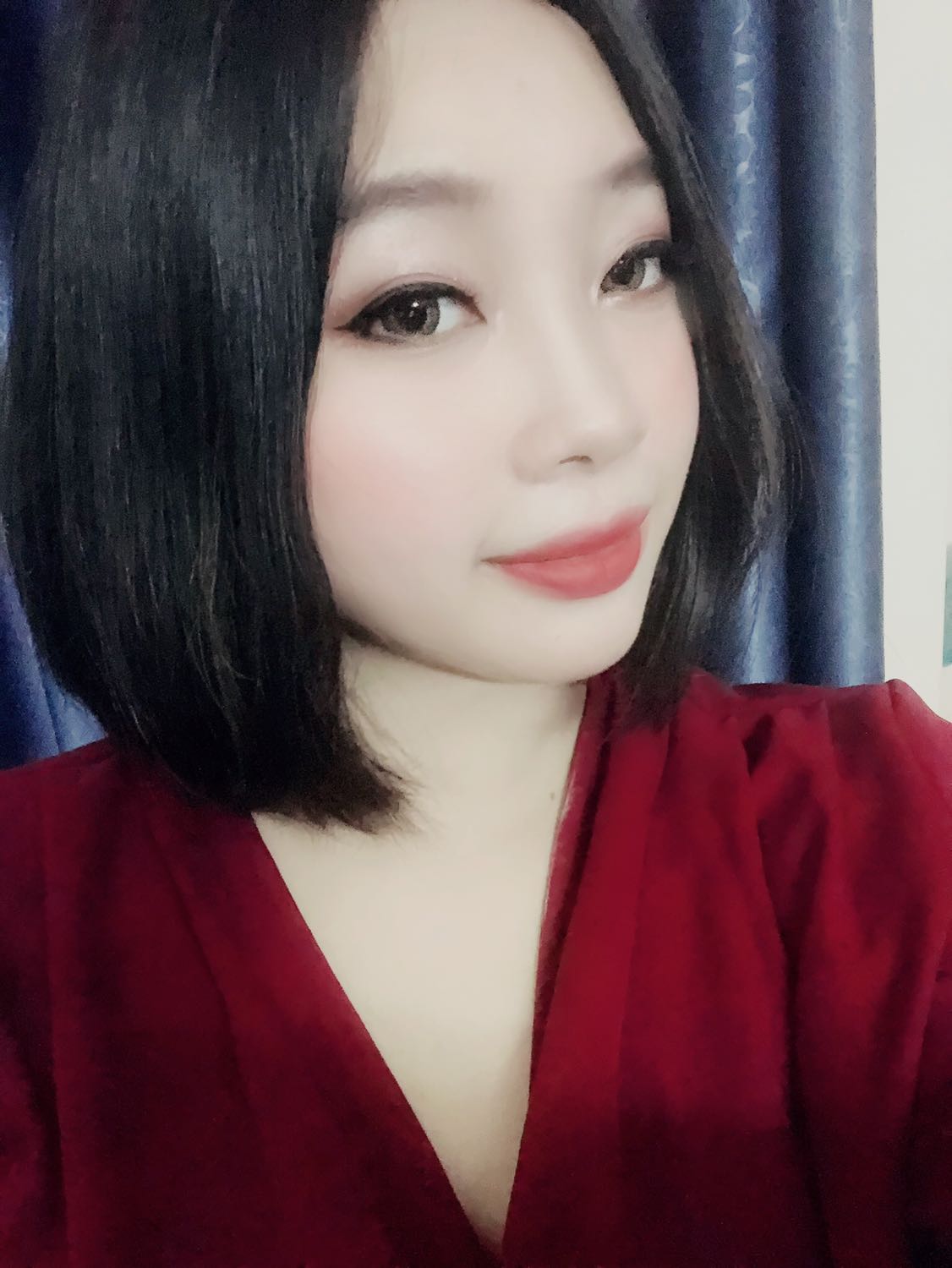 lend đeo rất êm mắt
không bị cộm
lên màu rất đẹp ❤️