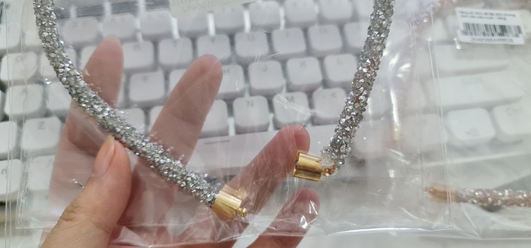 Sản phẩm kém chất lượng, gia công tệ, giá đắt. Sản phẩm kém chất lượng, gia công tệ, giá đắt.