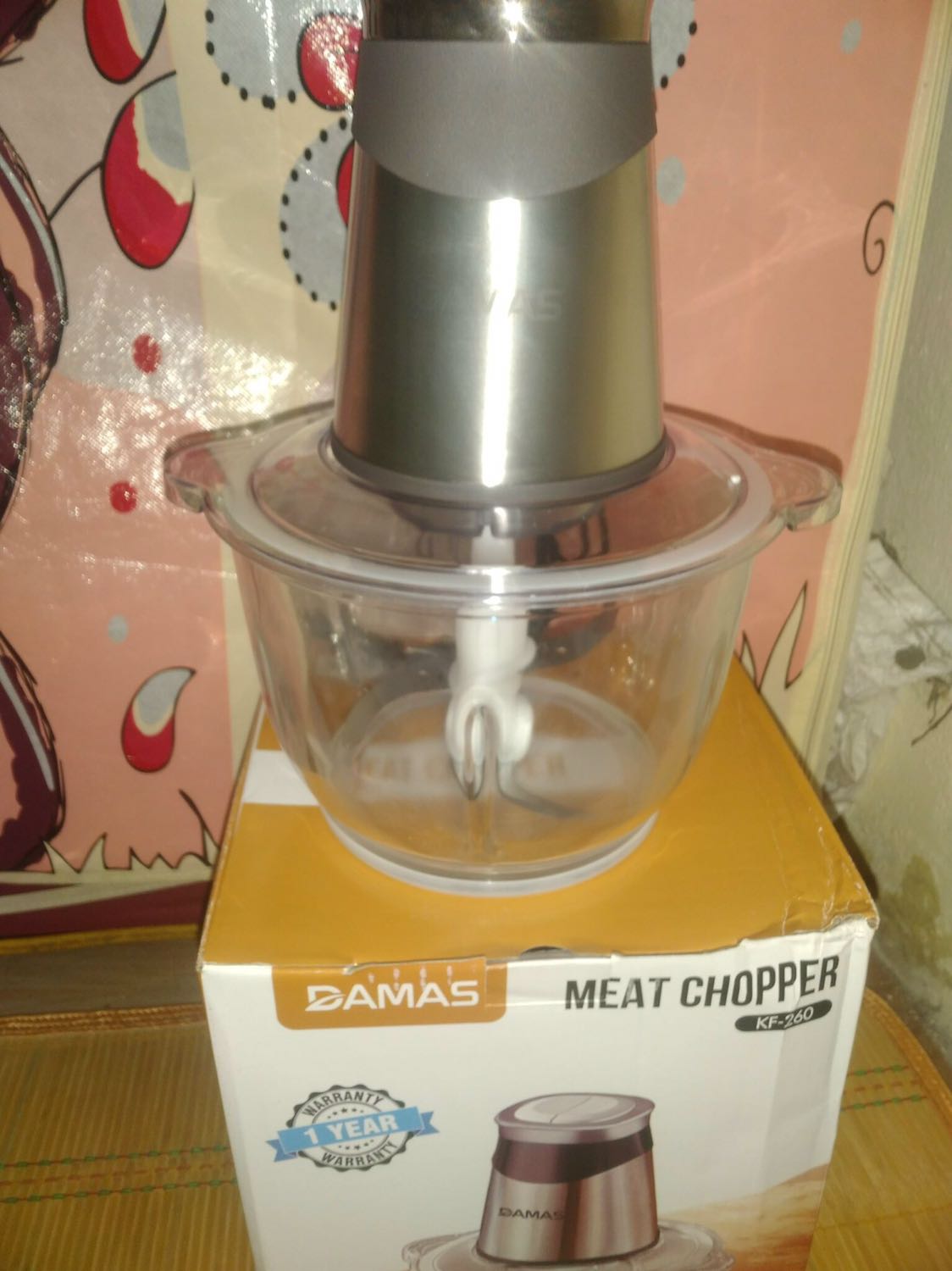 Hàng chính hãng, đóng gói cẩn thận, phụ kiện đầy đủ, cho mình hỏi nếu muốn bảo hành thì mình mang đến trung tâm bảo hành hay có nhân viên đến lấy??