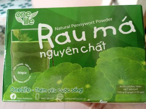 Hộp đóng gói bao bì đẹp, có dãn keo niêm phong. Nước rau má thơm, vị hơi đắng nên cho thêm sữa tươi rất ngon.